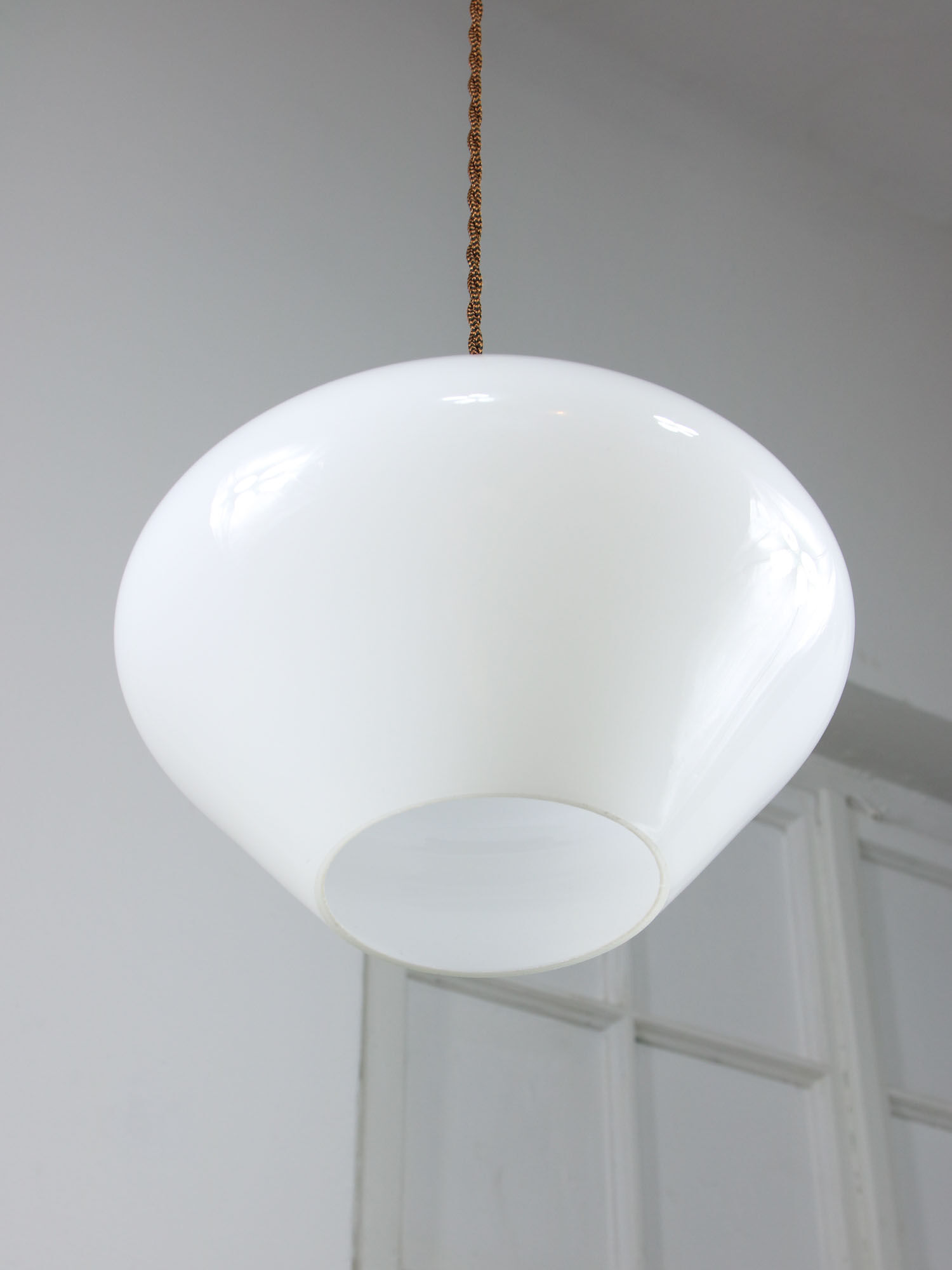 Mid-century italian white opaline and brass lamp