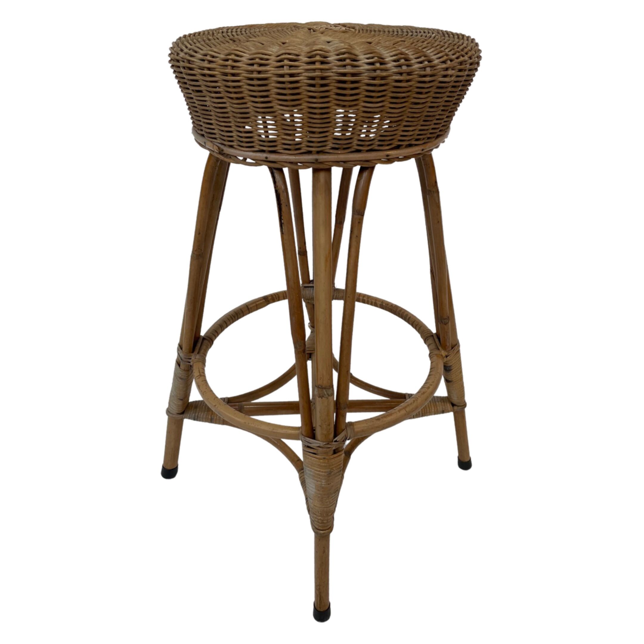 Tabouret vintage en rotin des années 60