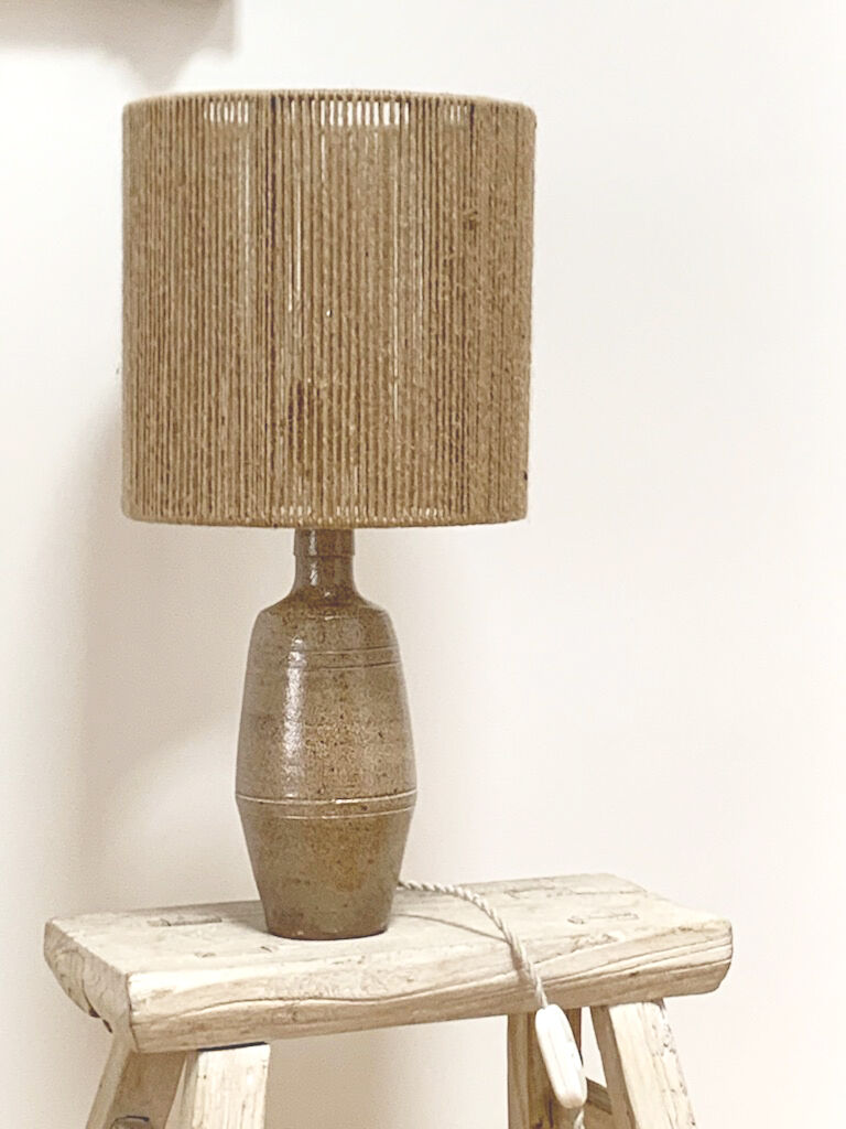 Sandstone lamp and jute string