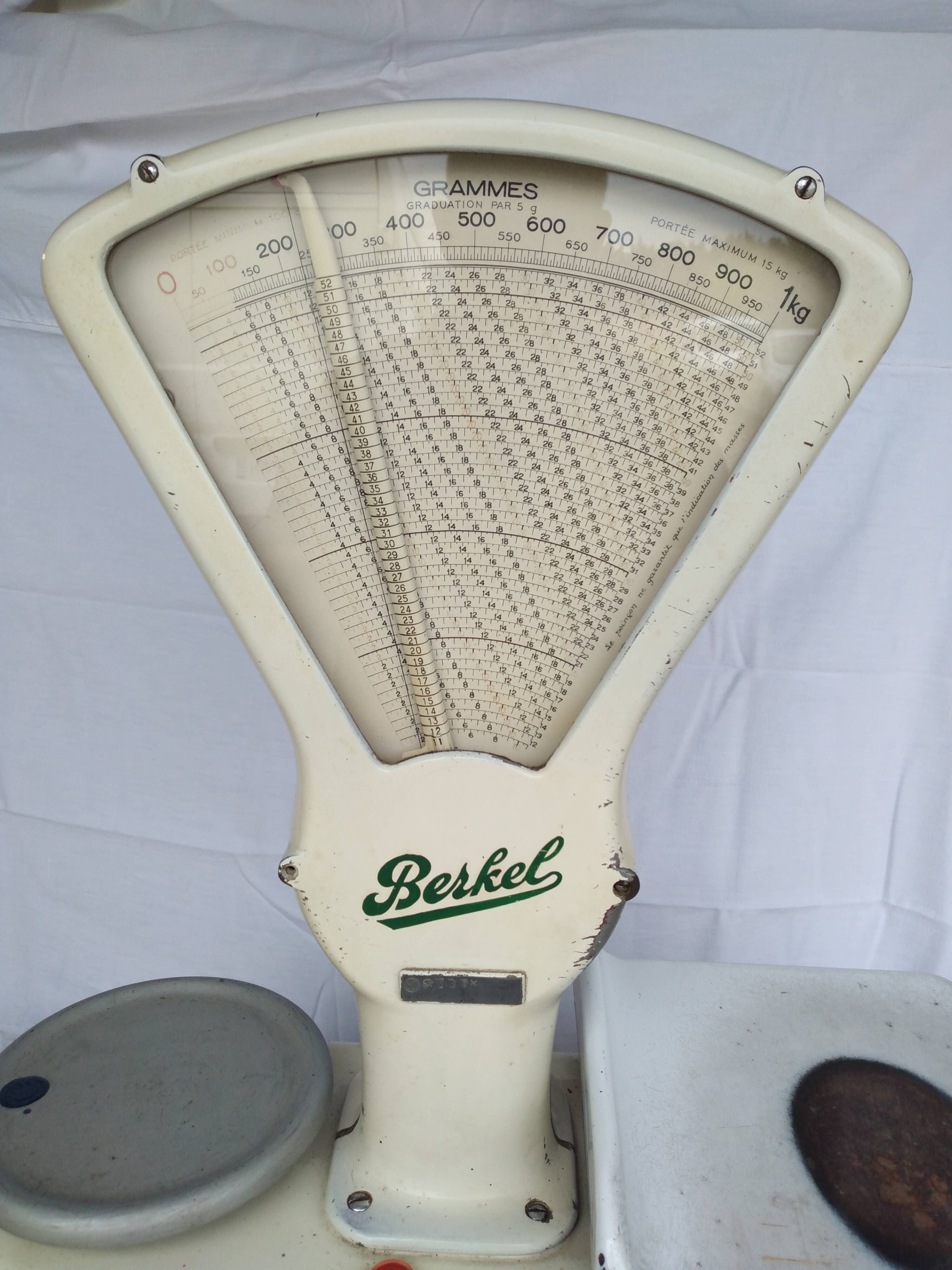 Berkel grocery scale