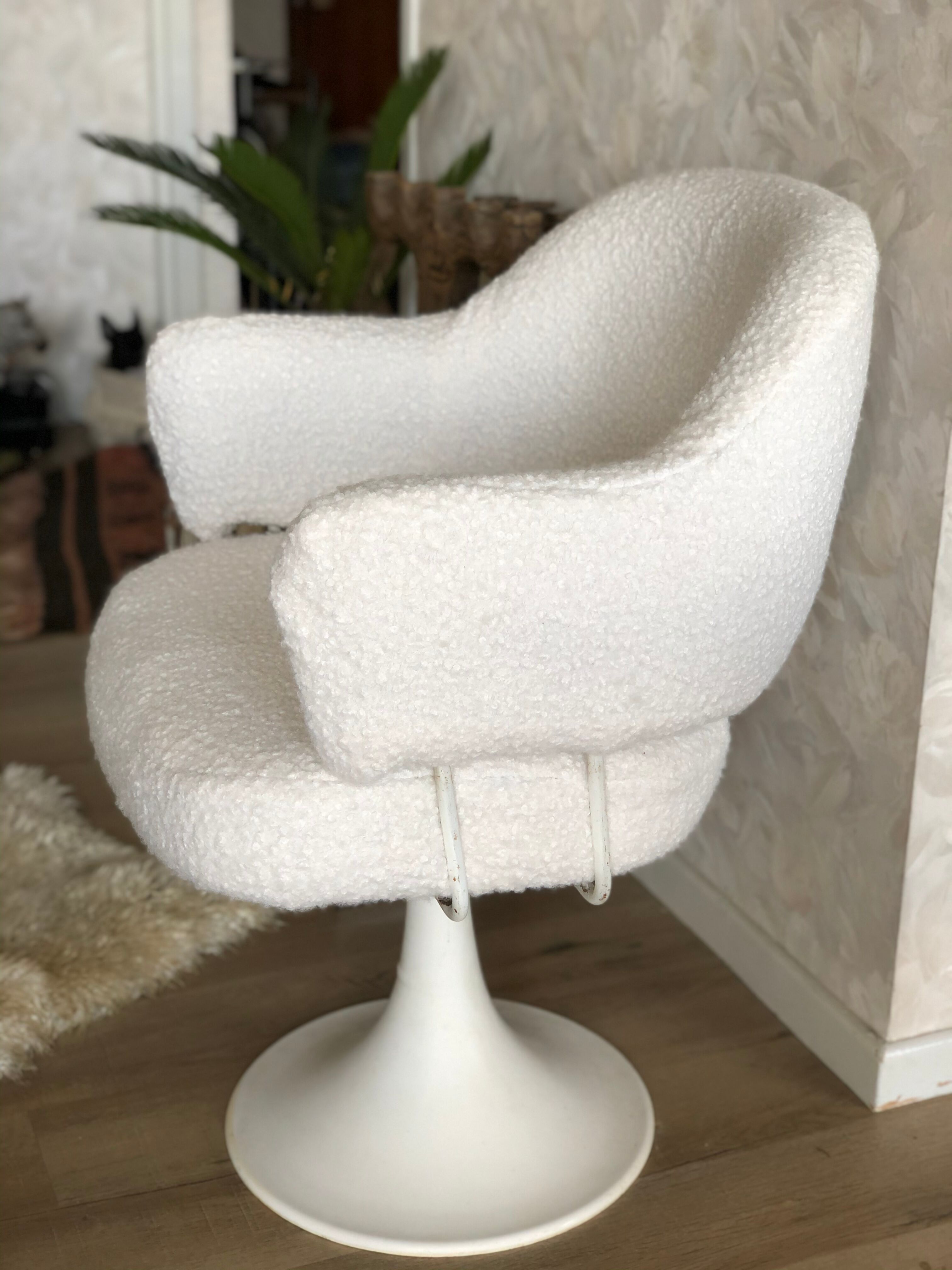 Chair 1970s tulip foot