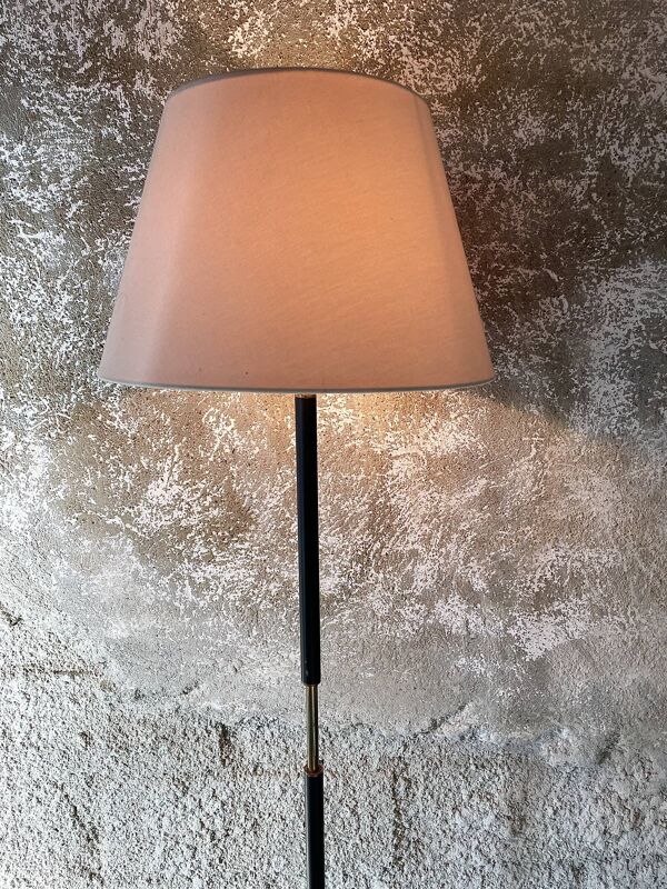 Lampadaire années 60  en laiton et acier laqué noir