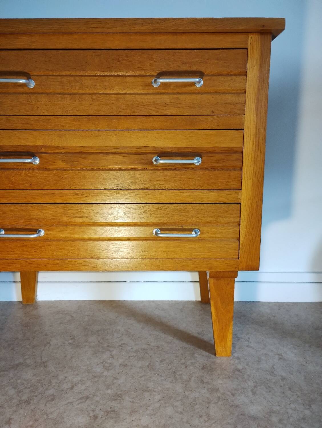 Vintage chest of drawers
