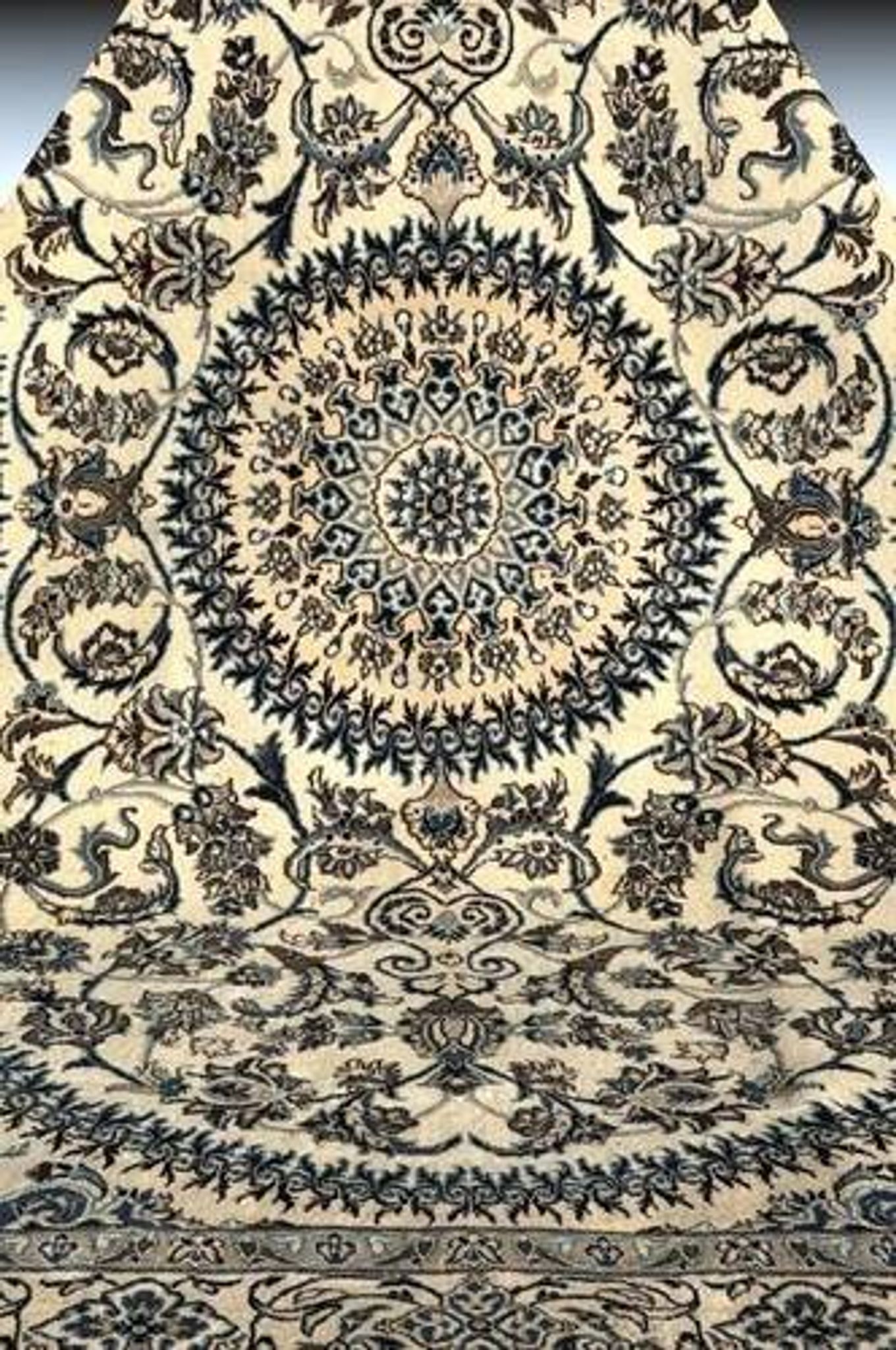 Persian Oriental Carpet NAÏN Wool and Silk: 3.20 X 2.10 Metres "Sardje Gallery"