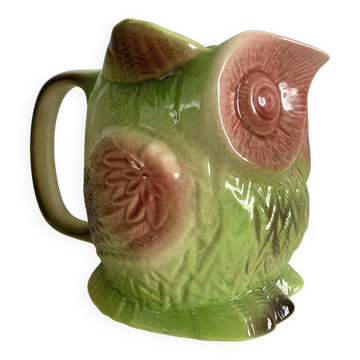 Zoomorphic jug, Sarreguemines jug in slipware, owl, owl.