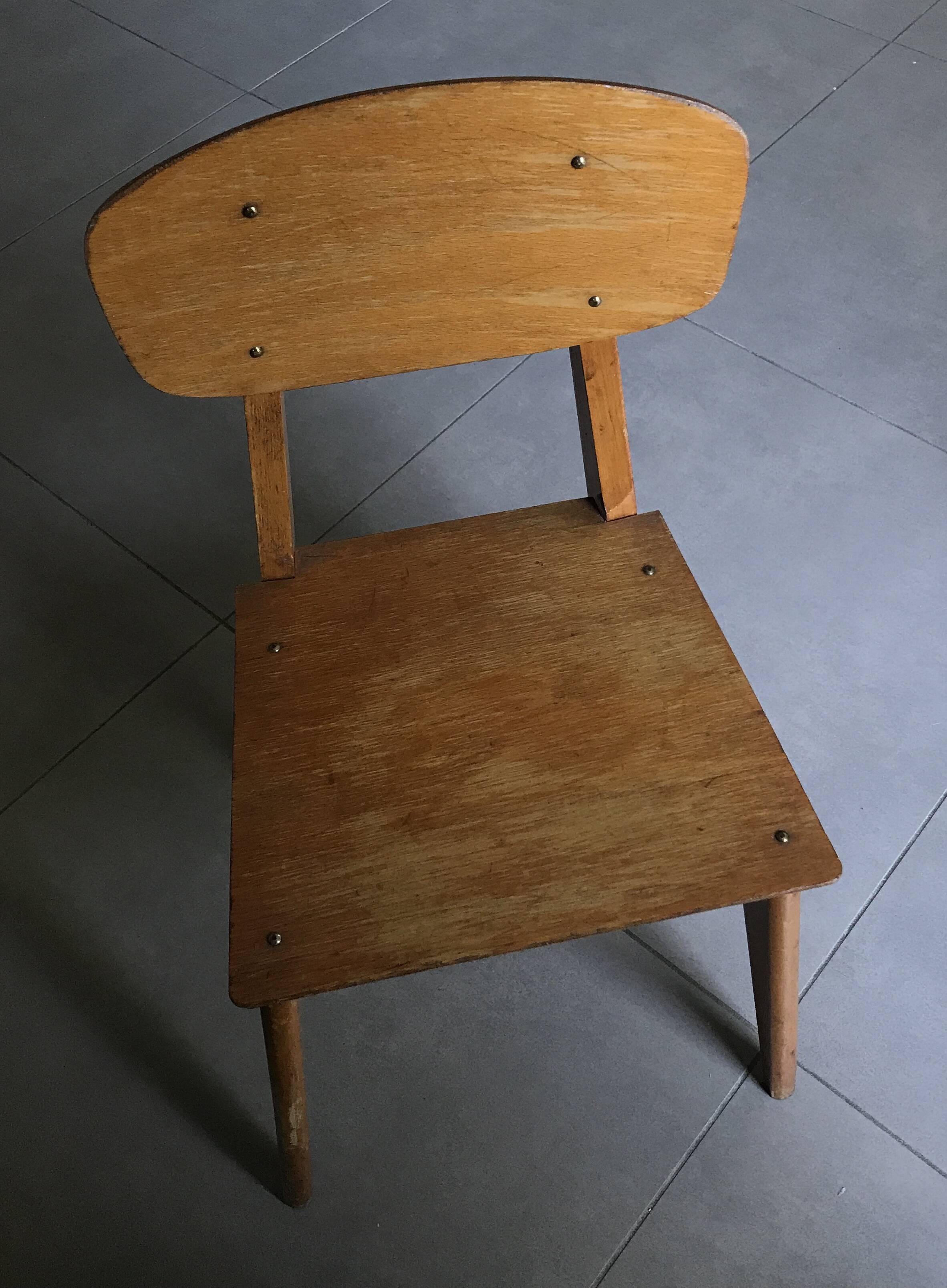 Vintage wooden chair for children from the 1960s:1970s