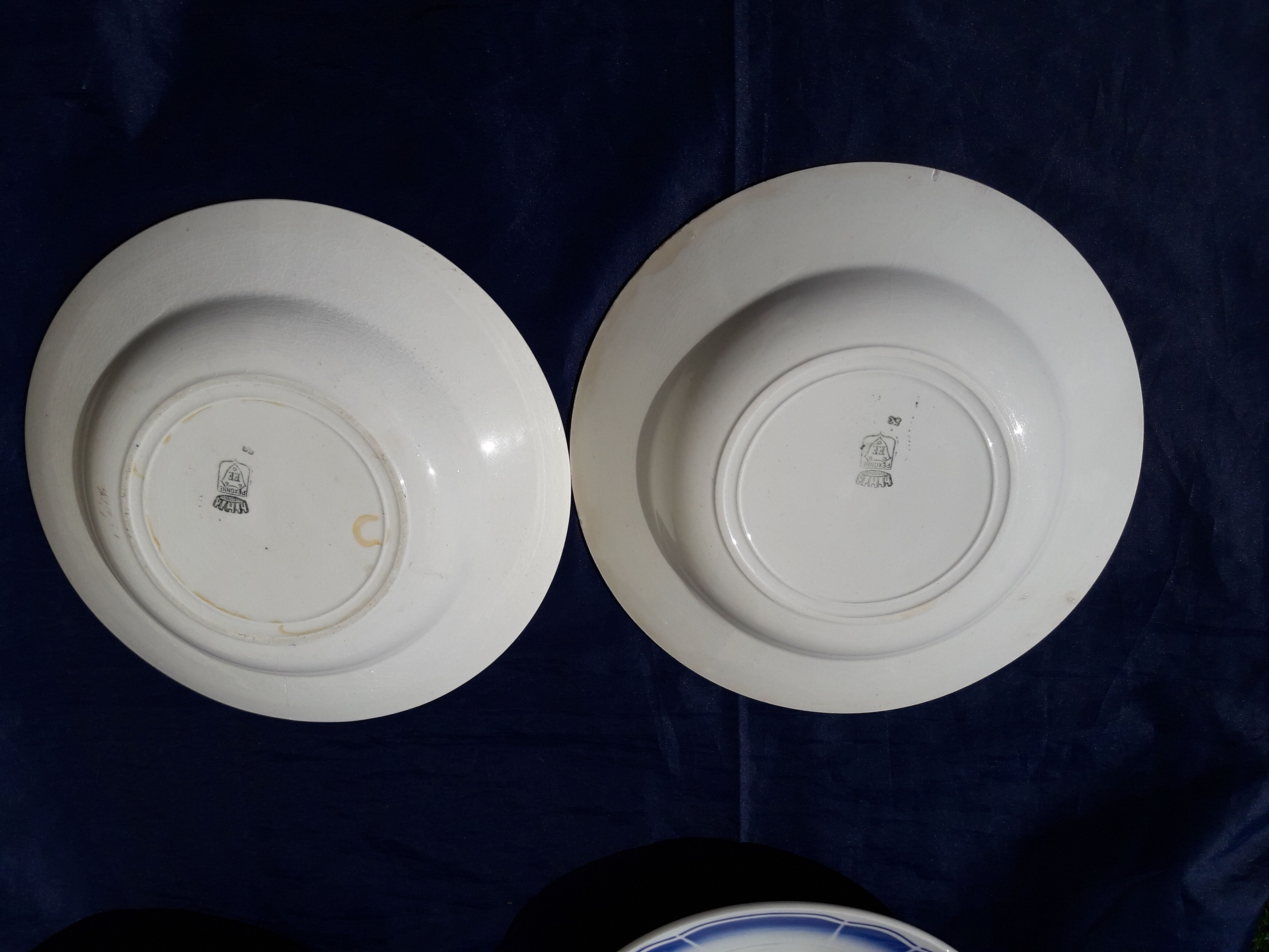 2 hollow plates in Pexonne earthenware 53 blue flower pattern diam 22.5 cm