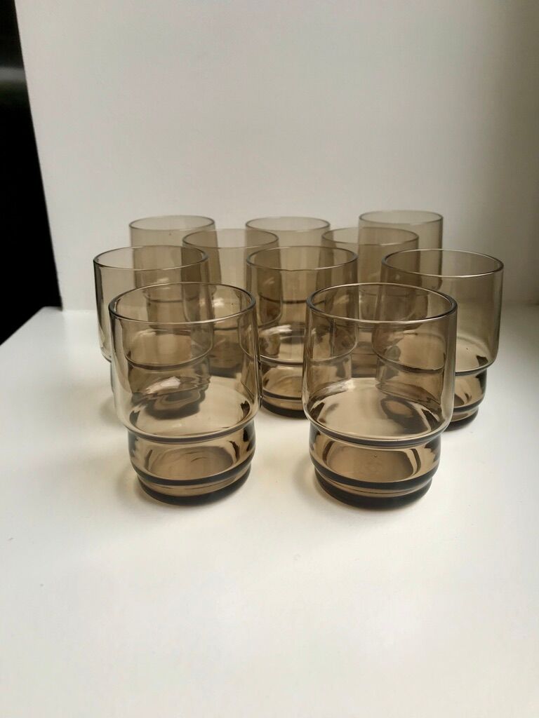 Lot de 10 verres à eau en verre fumé années 70