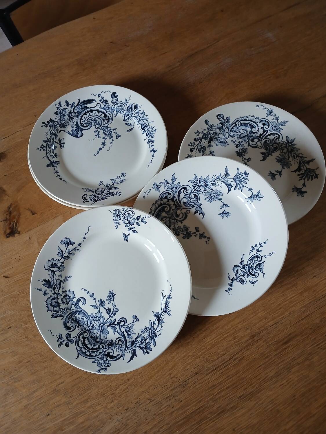5 assiettes plates Terre de fer HB & Cie