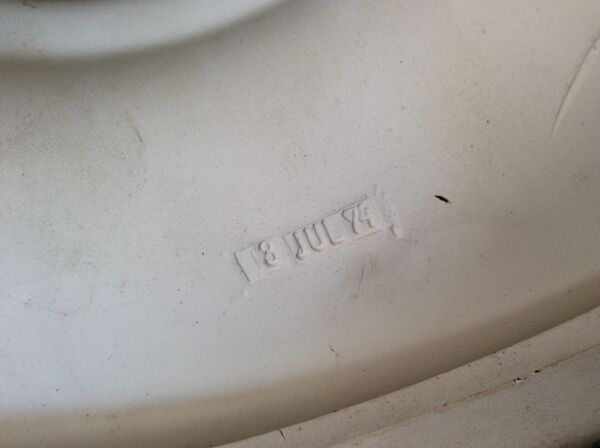 Pied de lampe en pierre reconstituée