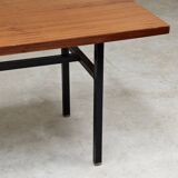 Table basse en métal et bois, ex Tchécoslovaquie 1970