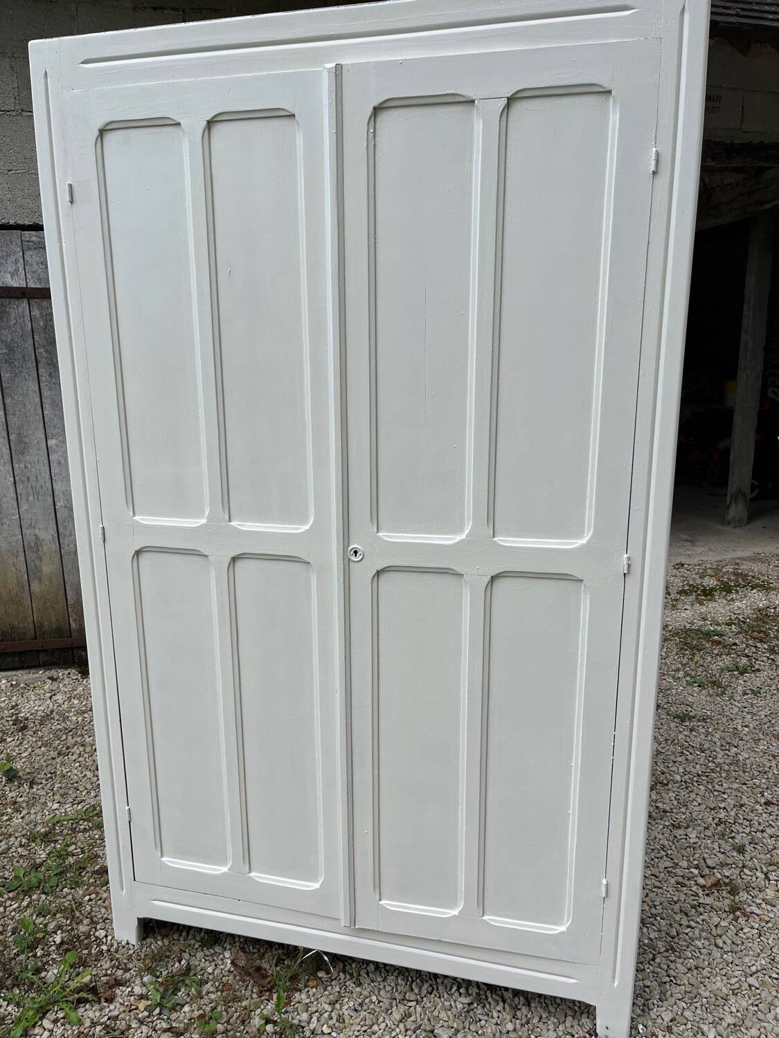 Armoire parisienne