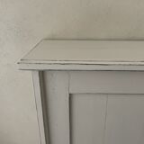 White headboard