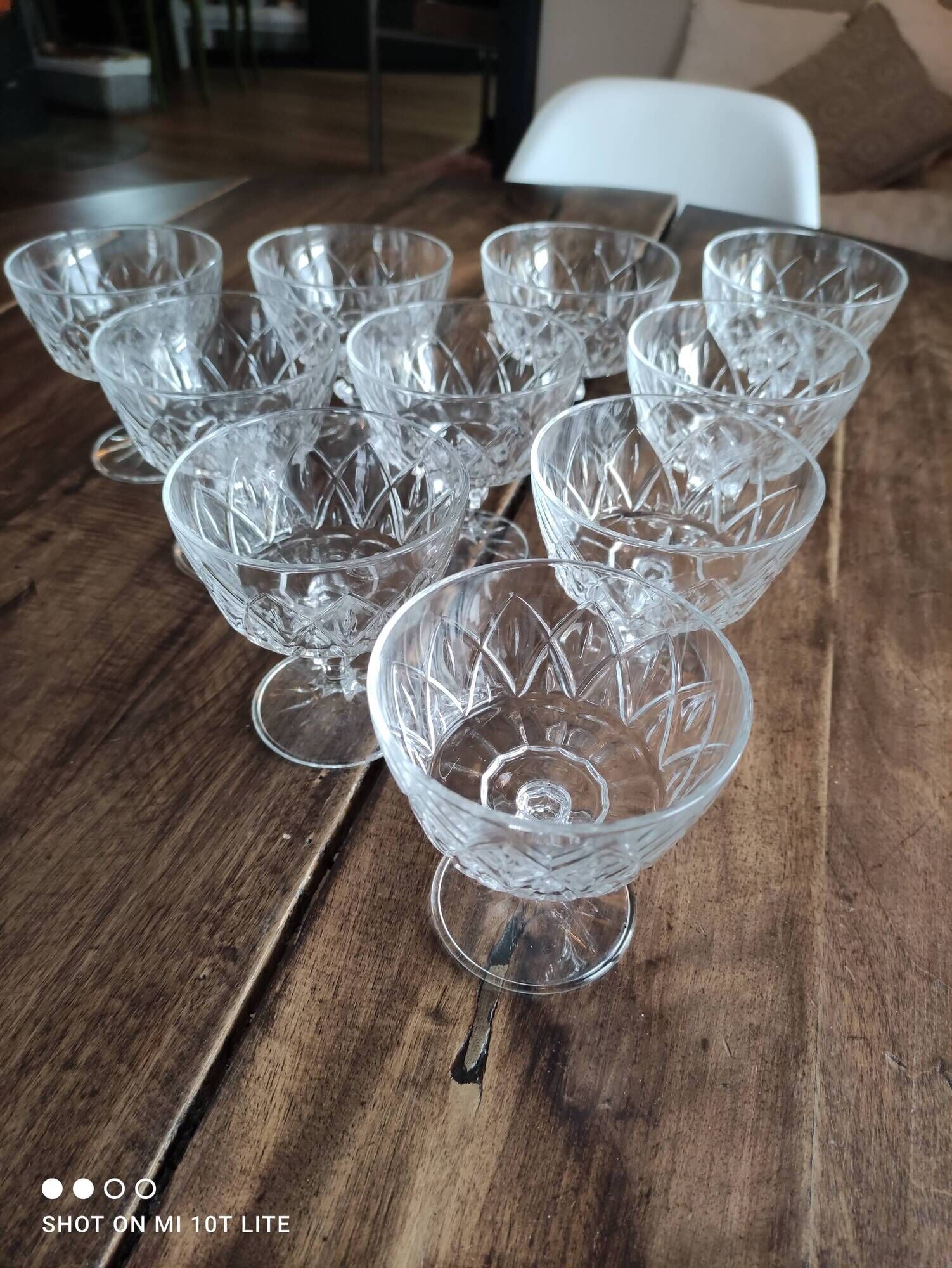 Set of 10 vintage champagne glasses in molded glass