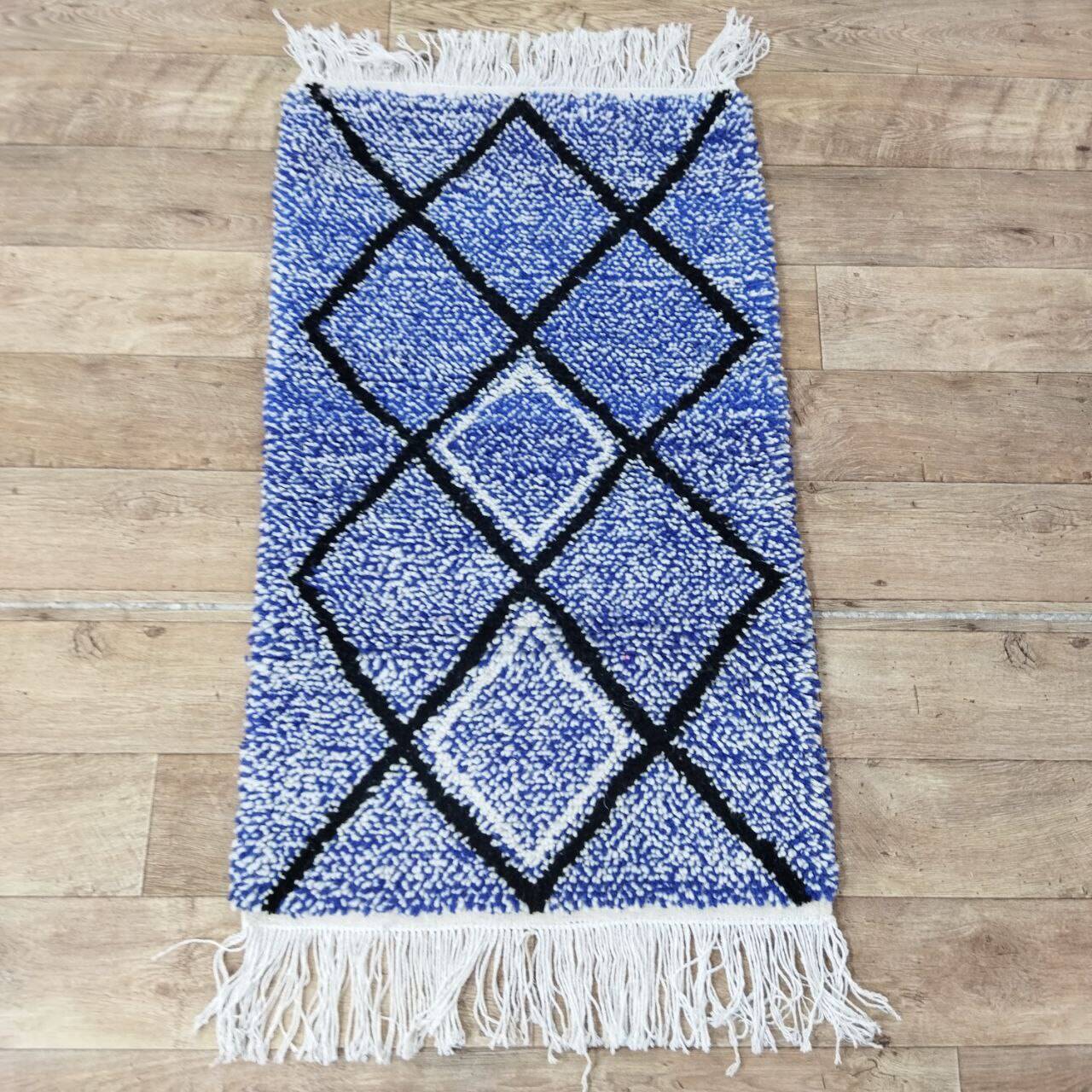 Handmade Moroccan Berber rug 120 x 70 cm