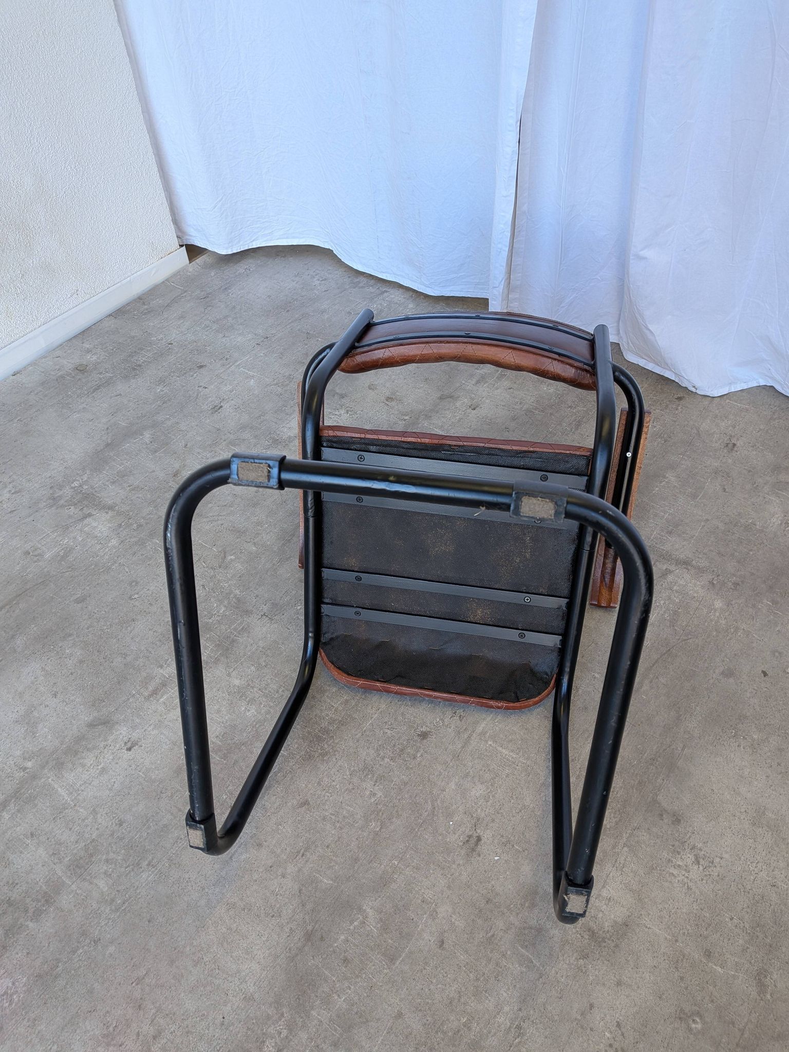 Chaise de salle à manger en cuir matelassé vintage : fauteuil de bureau industriel