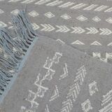 Hand-made grey and white wool rug 138x72cm