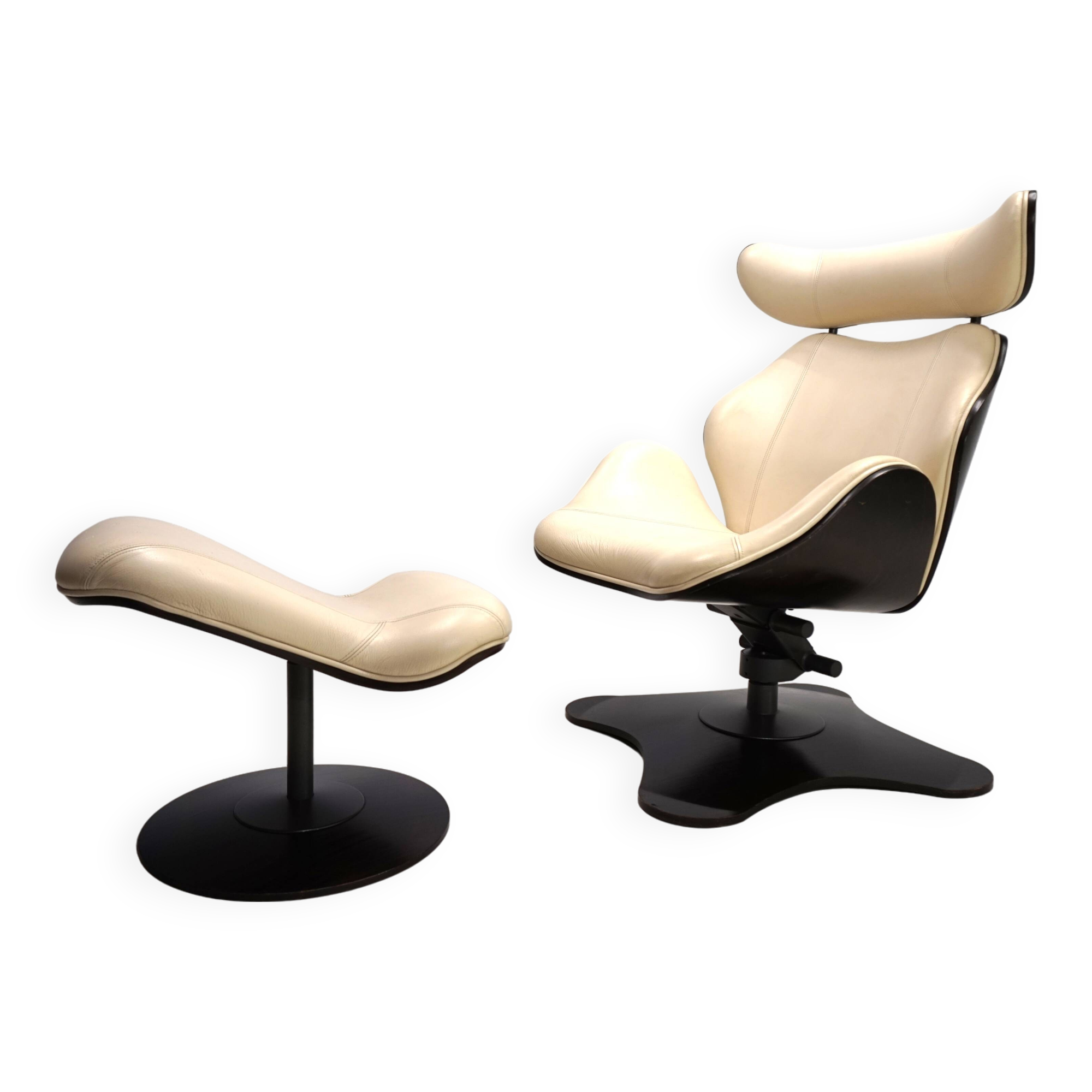Stokke Varier Tok leather armchair with ottoman by Toshiyuki Kita, 1990