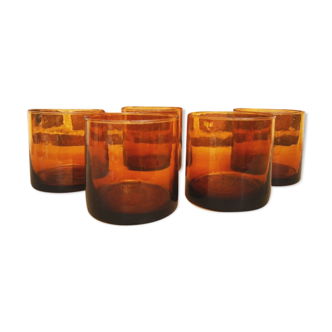 5 glasses of water or whiskey
