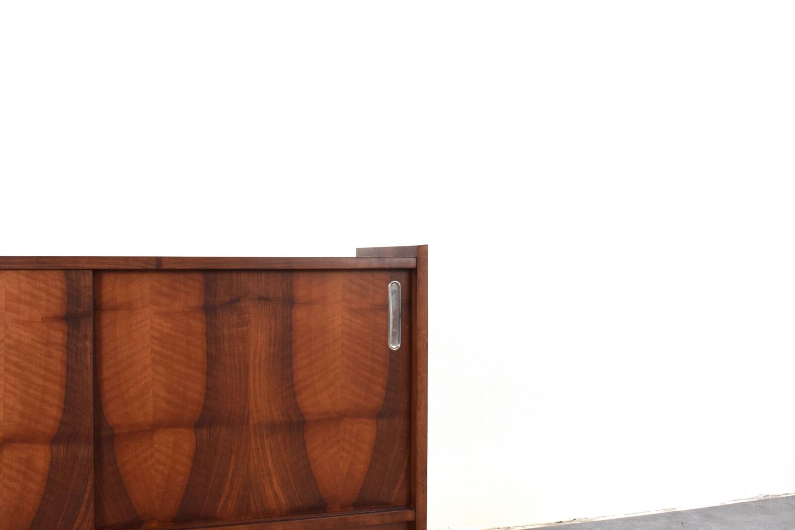 Mid-Century Polish Walnut Sideboard from Bytomskie Fabryki Mebli, 1960s.