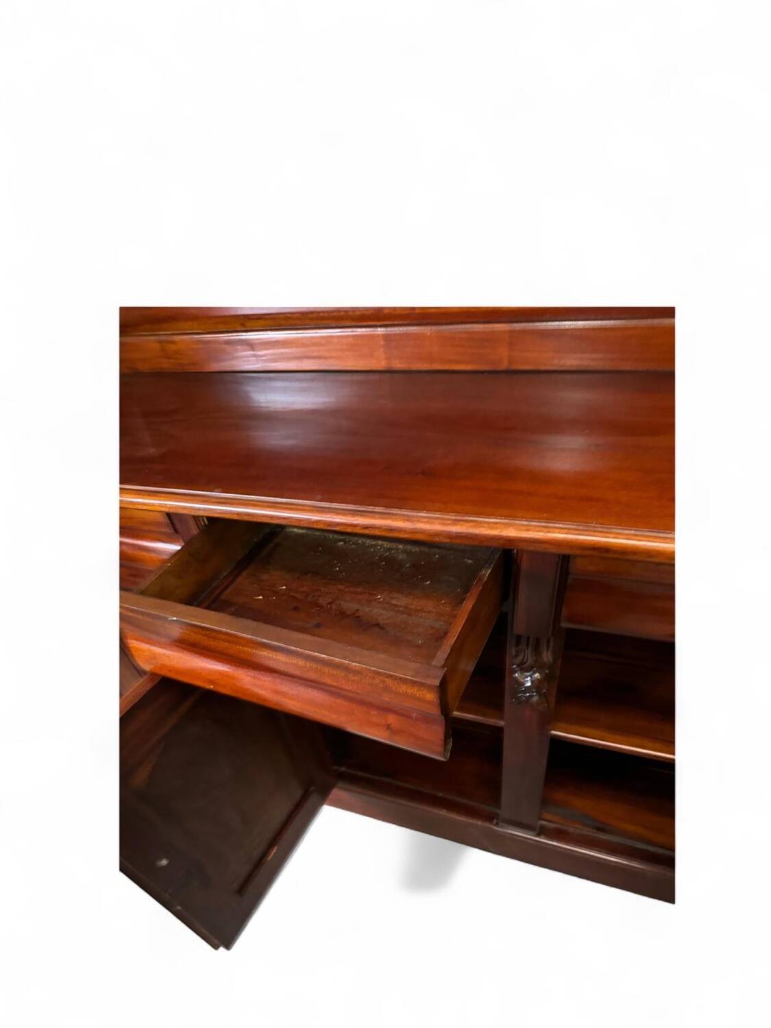 Large elegant English mahogany buffet - 19th century