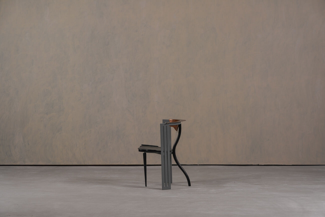 Chaise Ota Otanek postmoderne par Borek Sipek pour Vitra