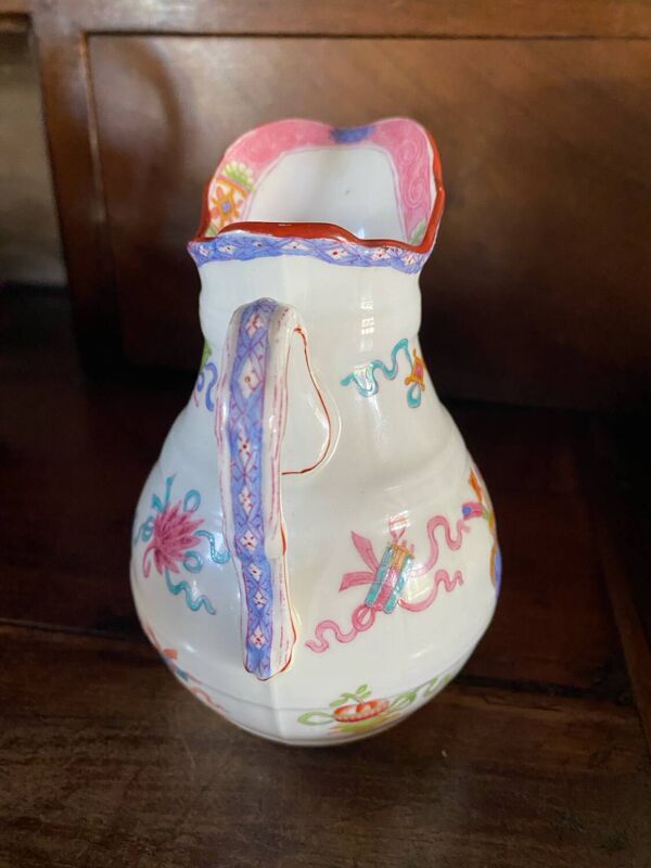 Pot à lait en porcelaine « Minton» ancien