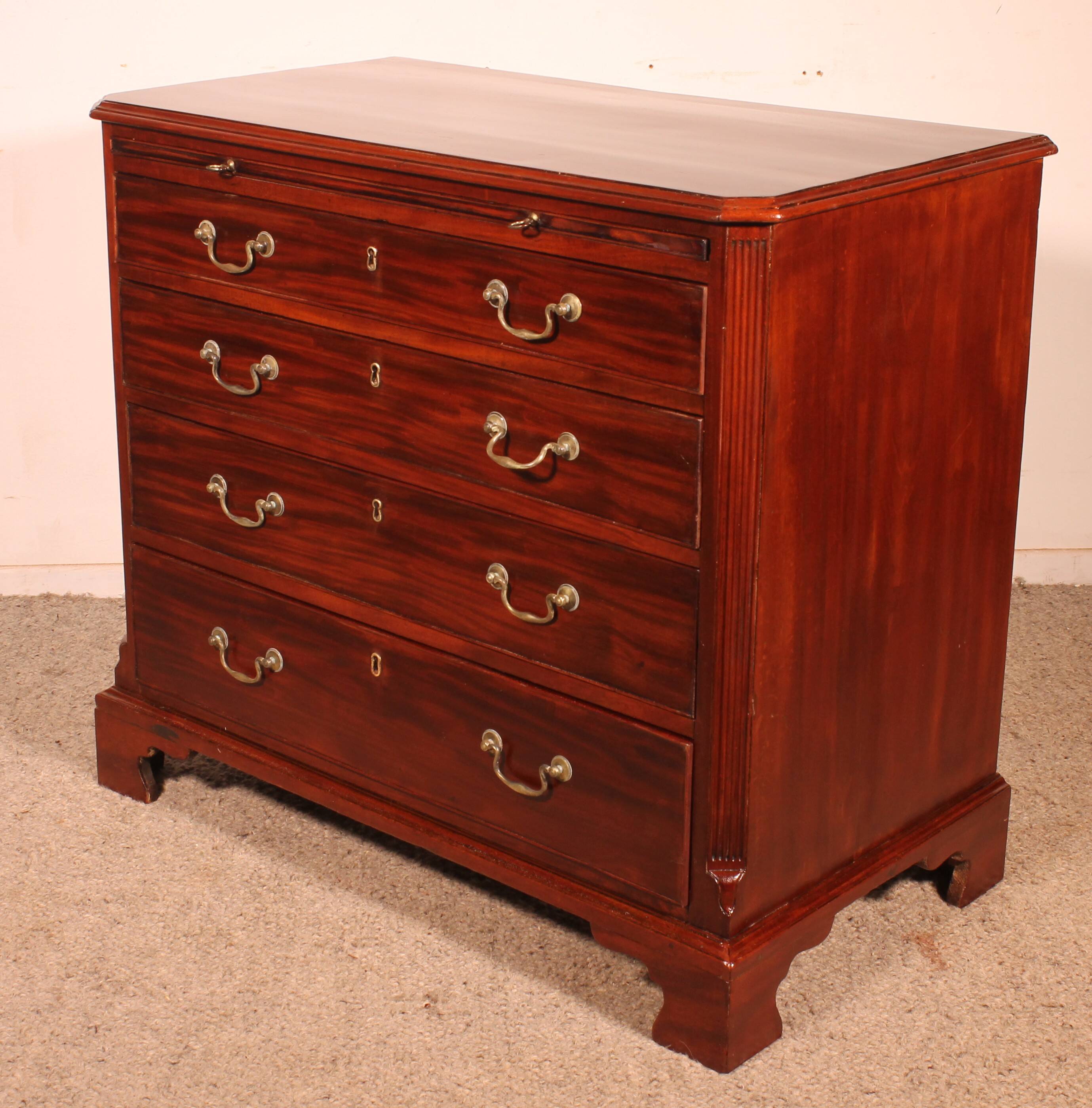 Commode d'époque George III En Acajou avec tirette - 18° Siècle