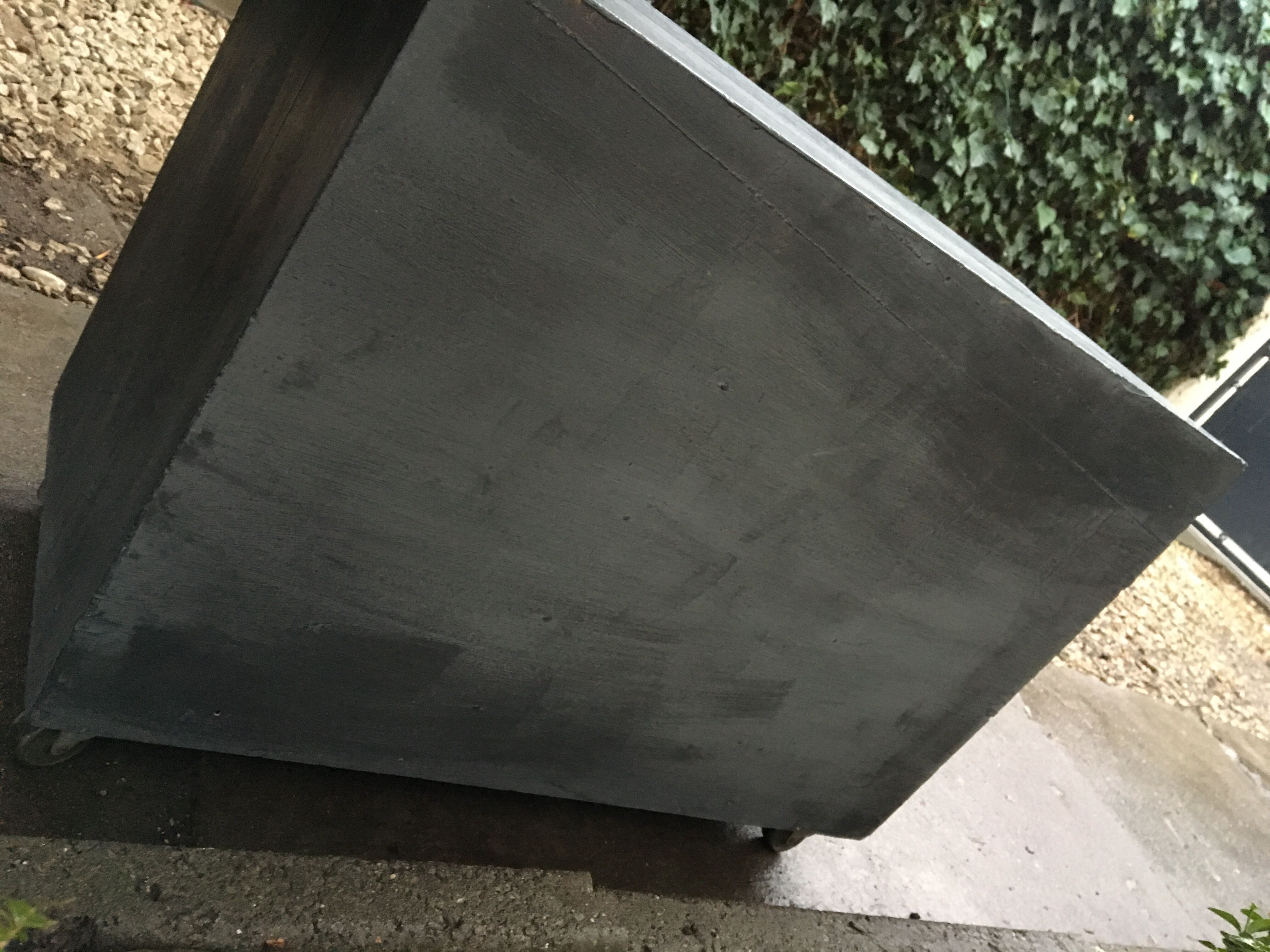 Furniture business with drawers