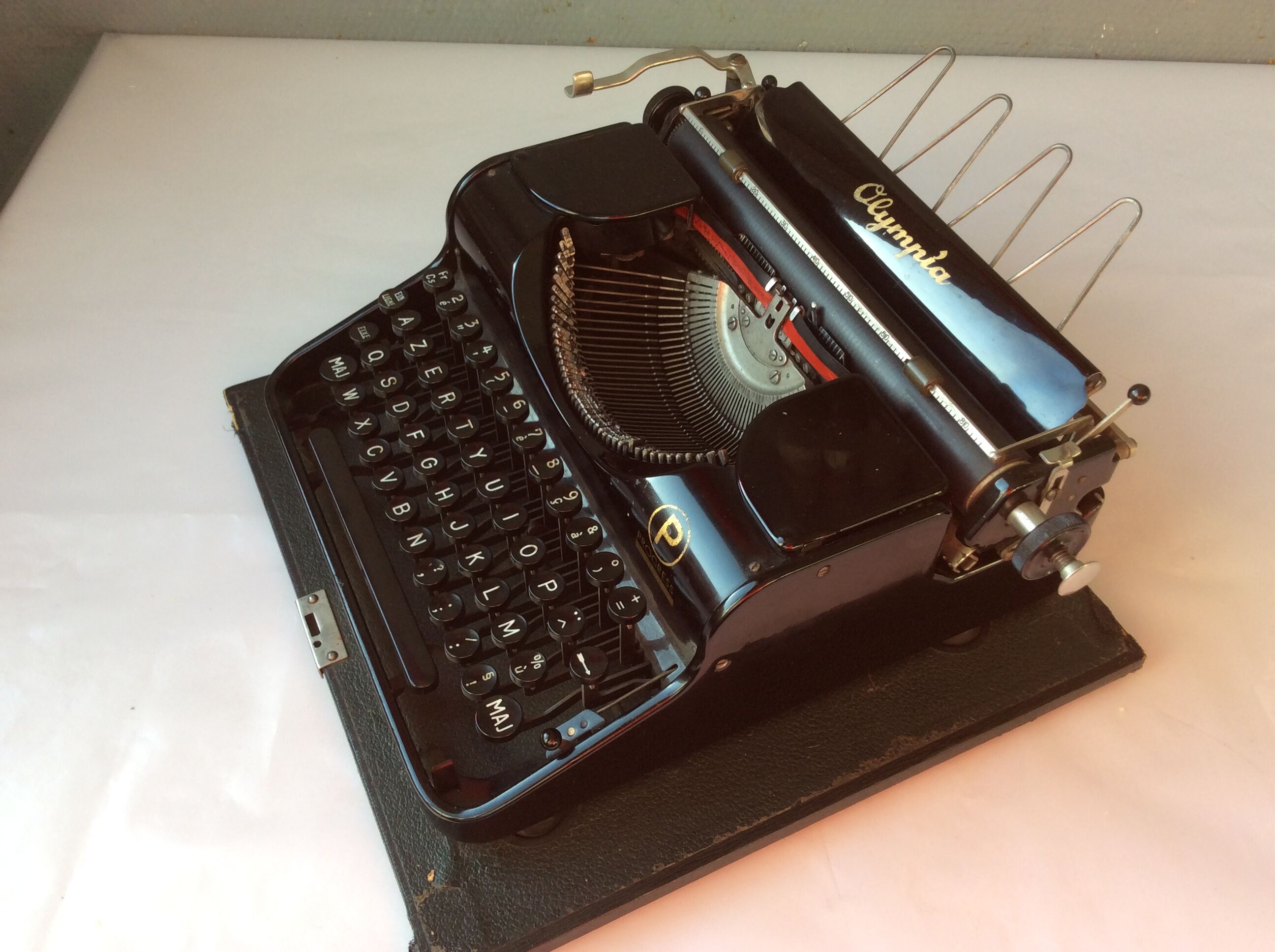 Old portable machine Olympia-Progress ,black