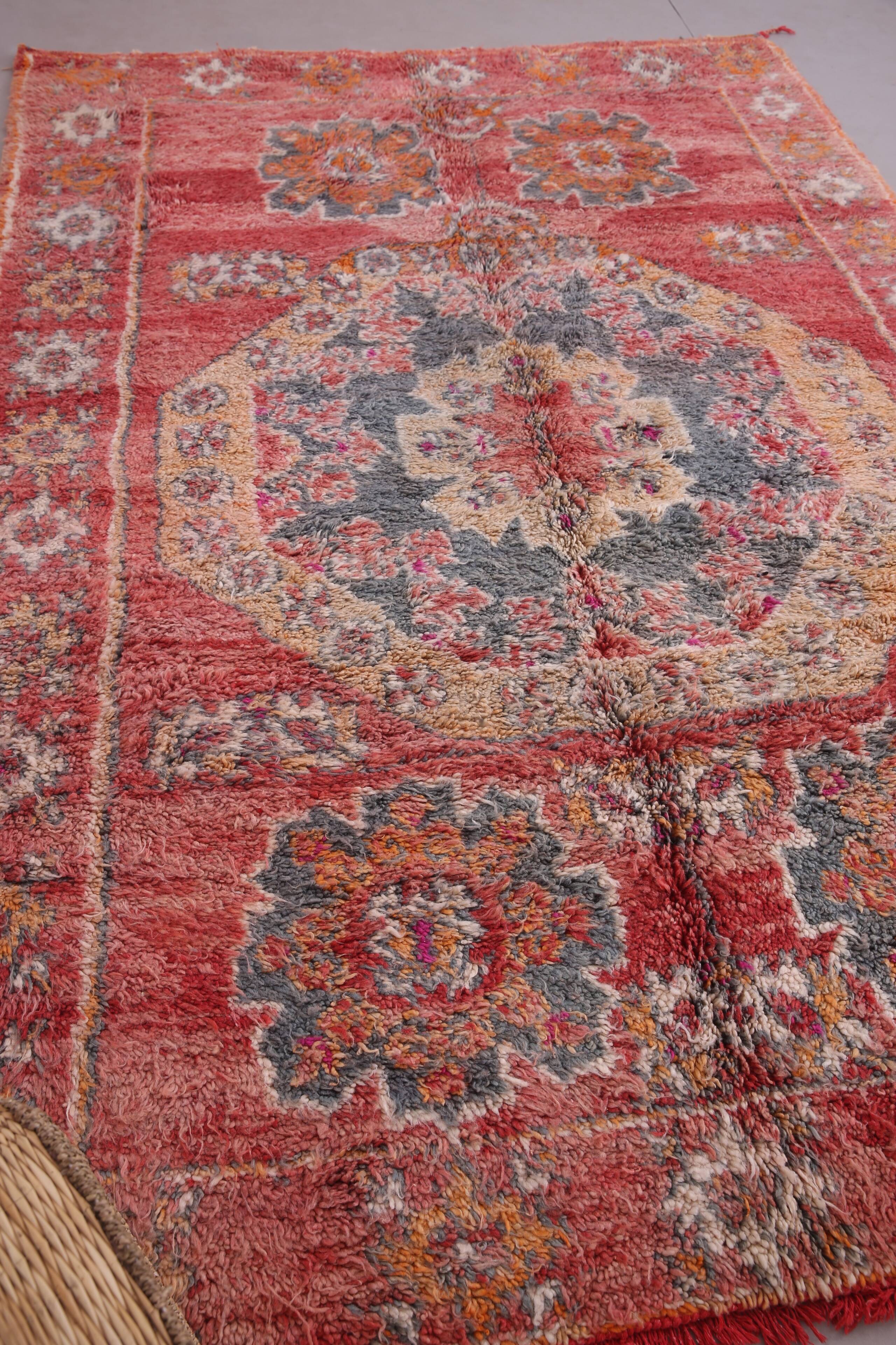 Vintage Moroccan Rug 200 x 306 cm, Berber Wool Rug, Handmade Bohemian Rug