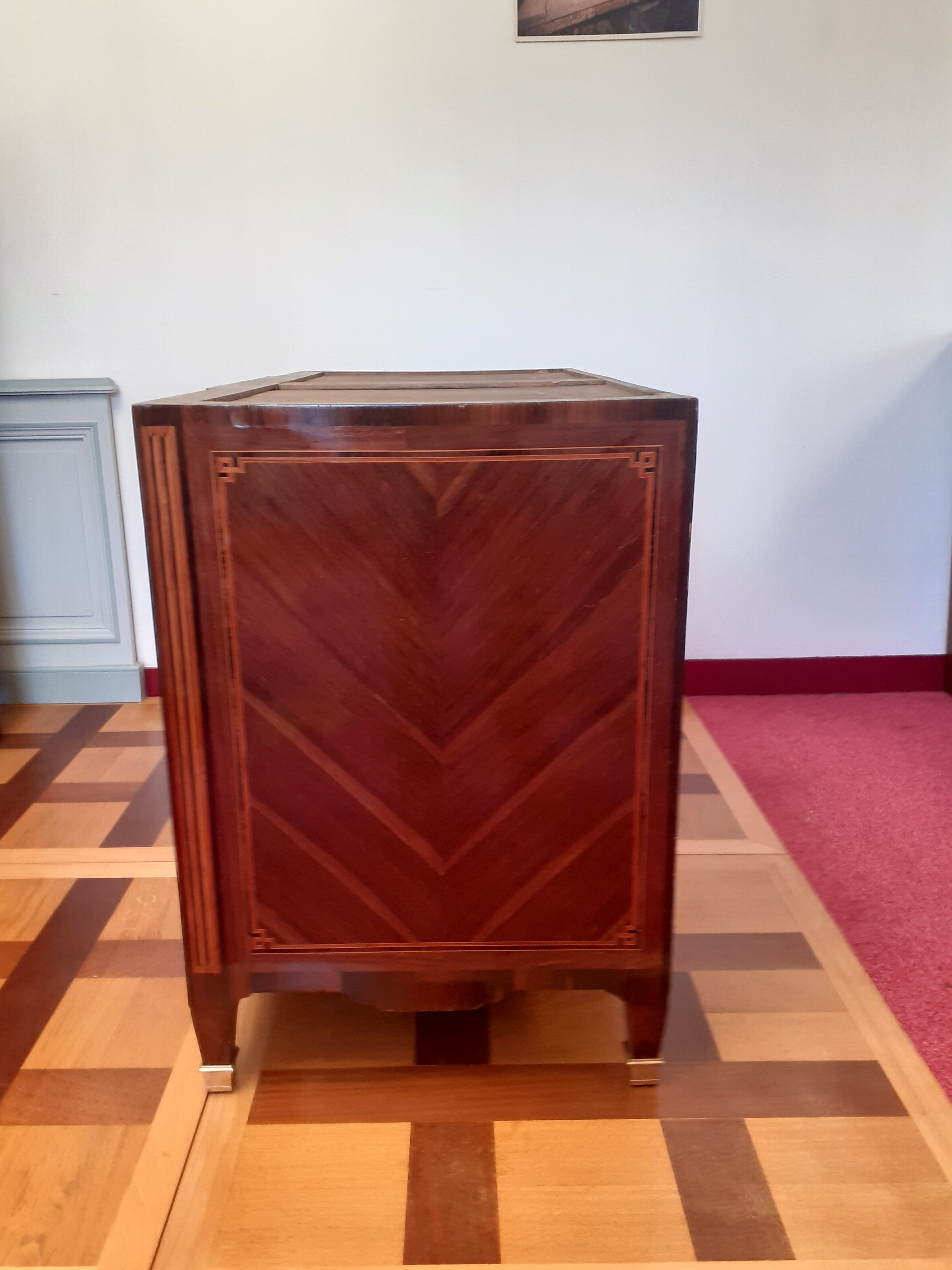 Commode Louis XVI (period)