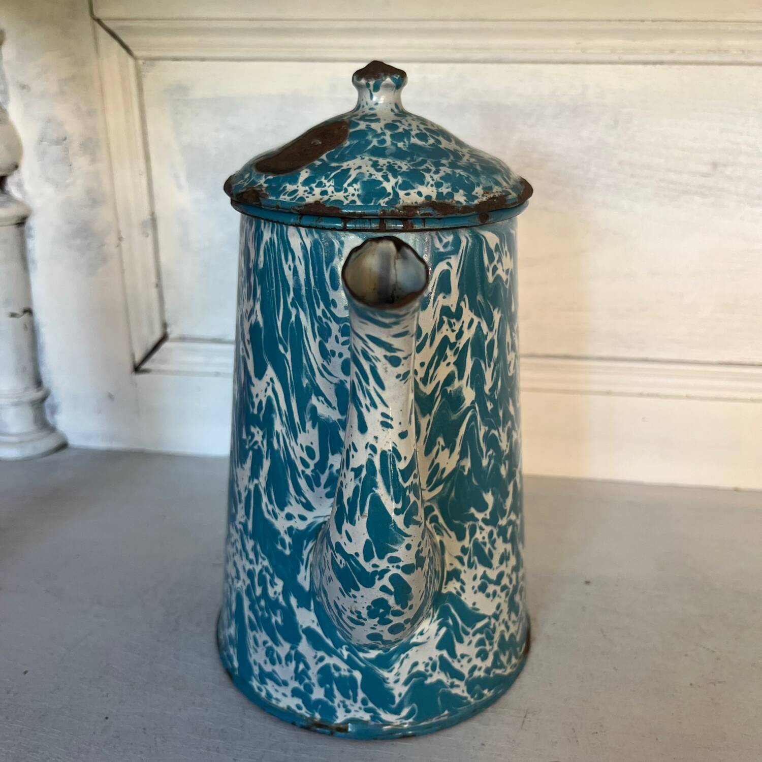 Enameled sheet metal coffee maker