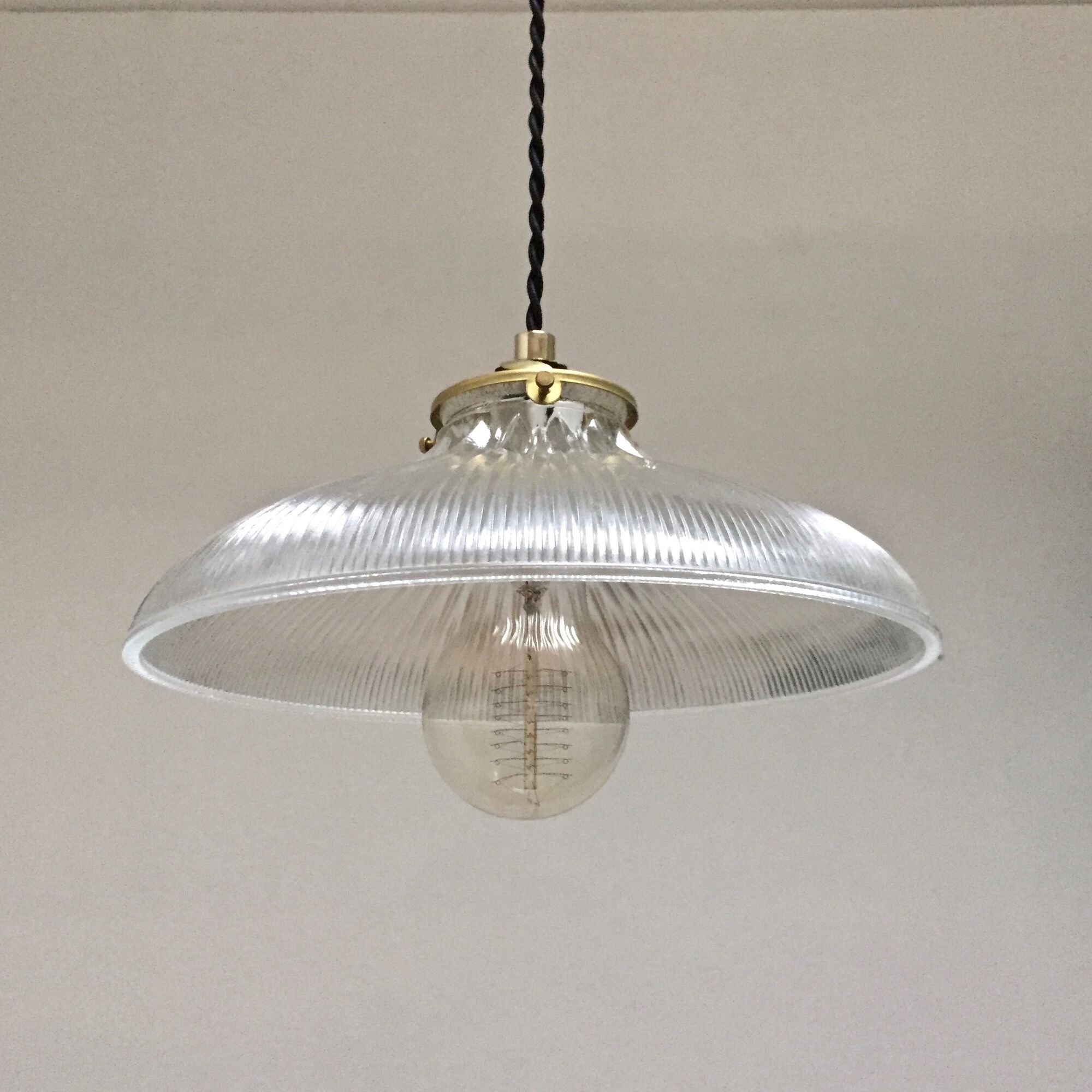 Holophane pendant light