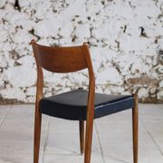 4 Scandinavian Fristho Franeker chairs in teak and skai, 1960.