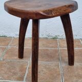 Low tripod stool in solid wood, design by Henri Bataille, 35 cm