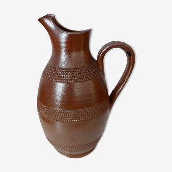 Pitcher in bonny sandstone