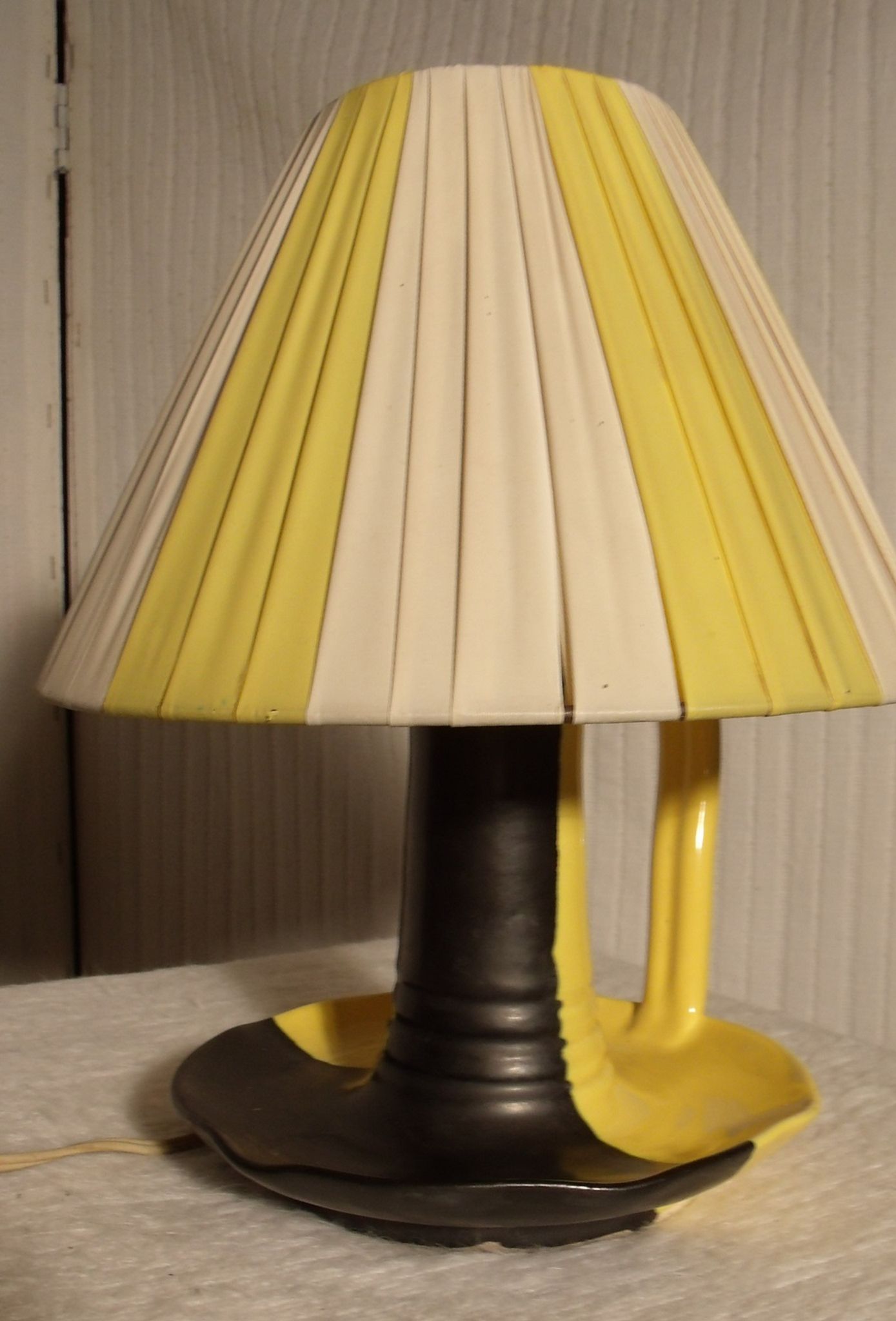 Petite lampe bougeoir vintage ceramique signée Vallauris