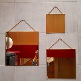Set of 3 square mirrors in gold metal