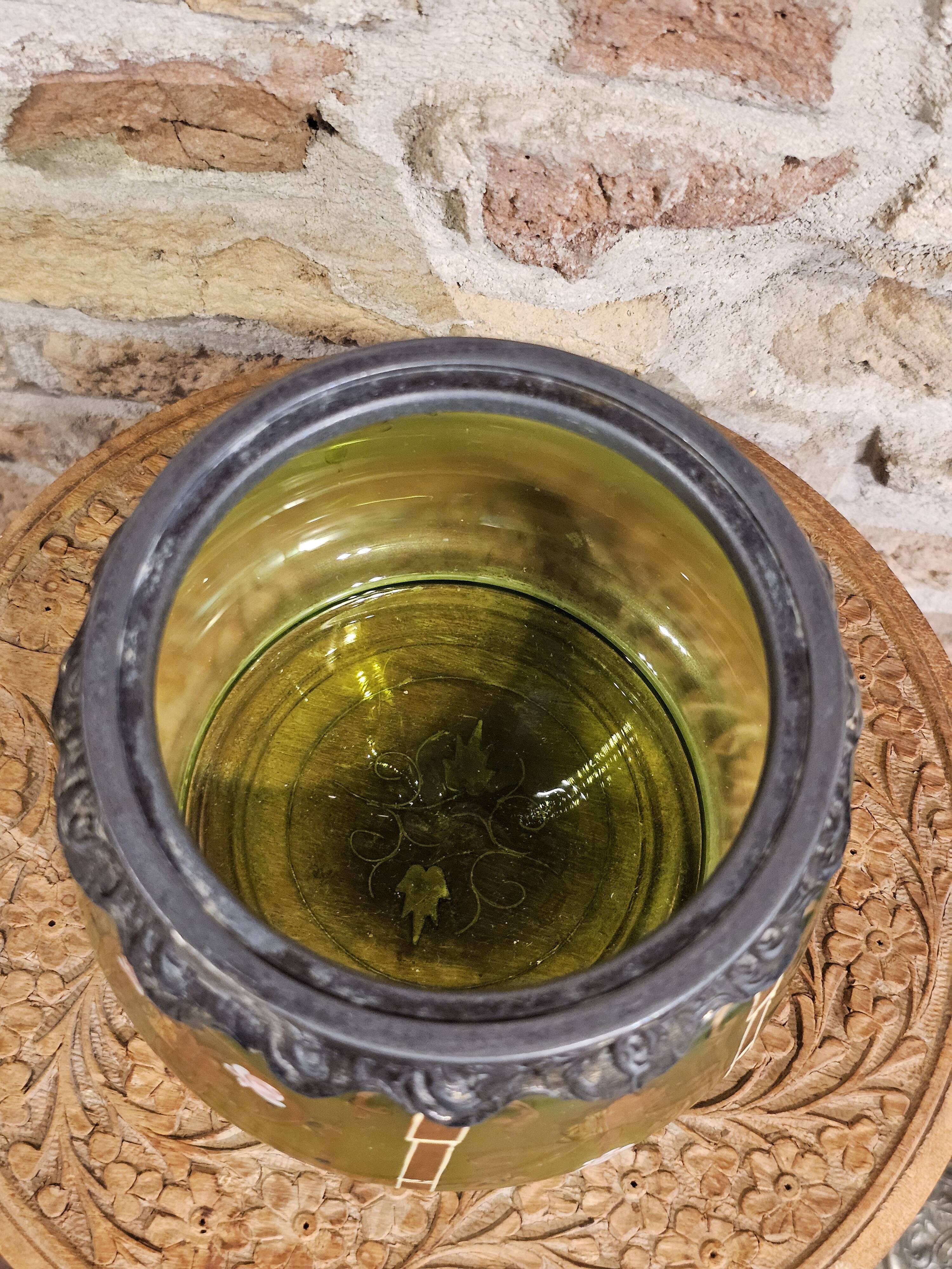 Boîte en verre bohémien antique Carl Hosch vers 1906