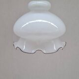 Flower suspension in milky opaline