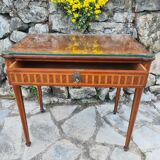 Small desk table in marquetry