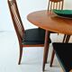 Ensemble de table et chaises GPLAN des années 1950, design d'intérieur.