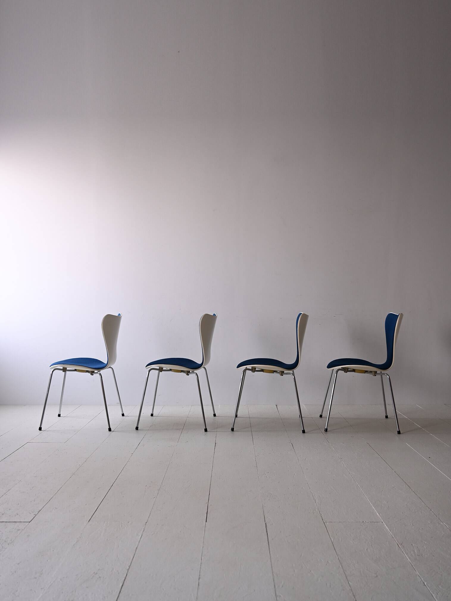 Arne Jacobsen 'series 7' chair set
