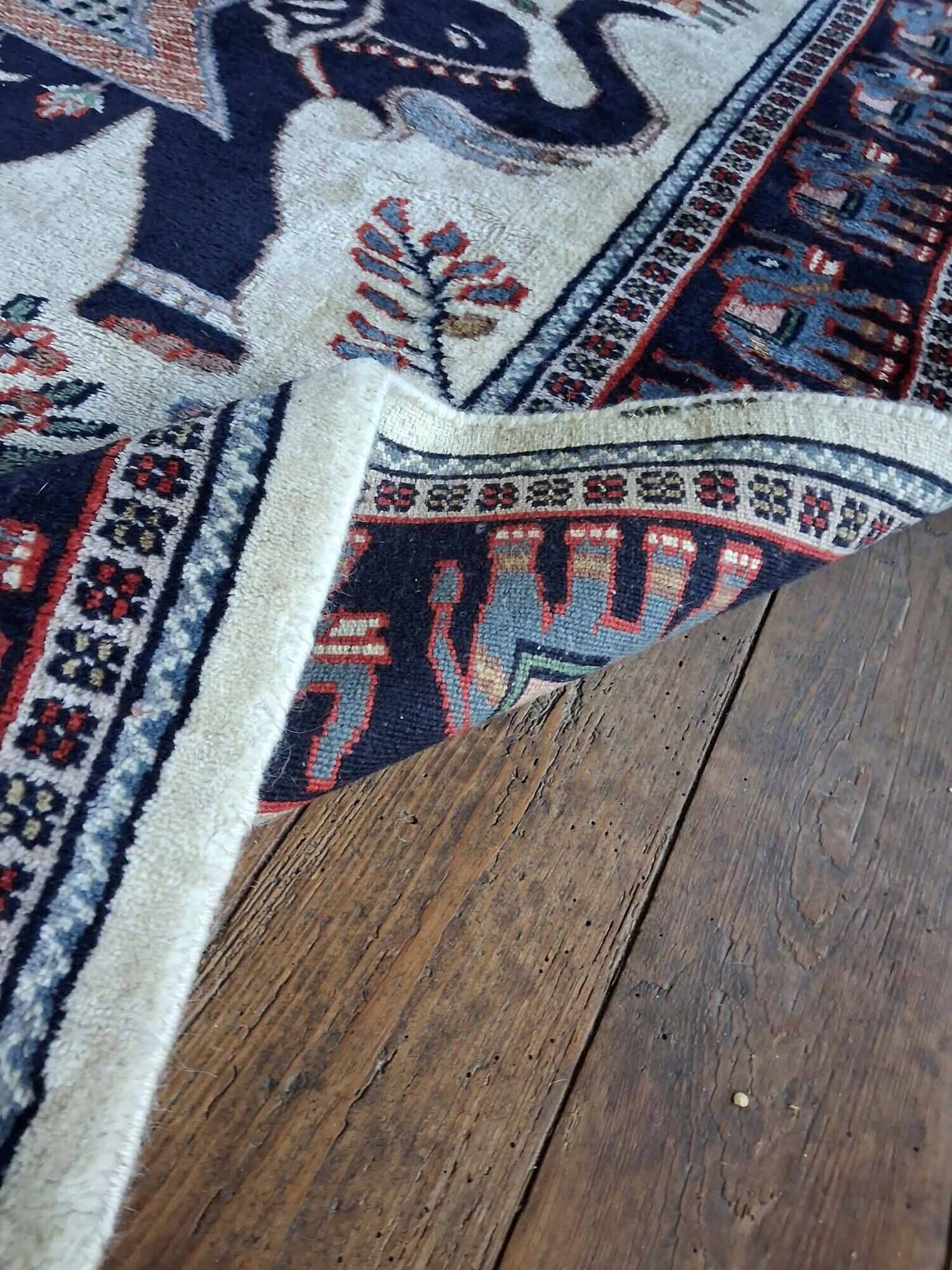 Handmade Indian rug Rajasthan 190x123cm