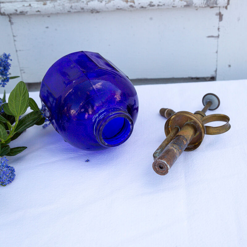 Old plant spray or burette