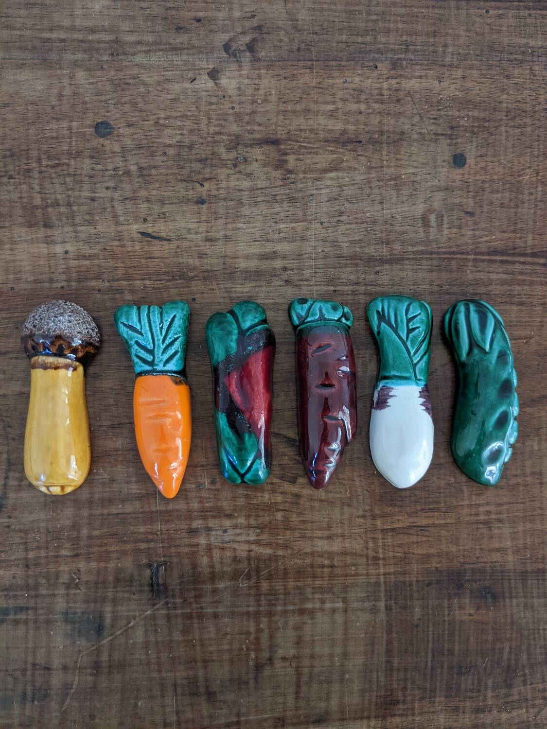 Vegetable knife holders