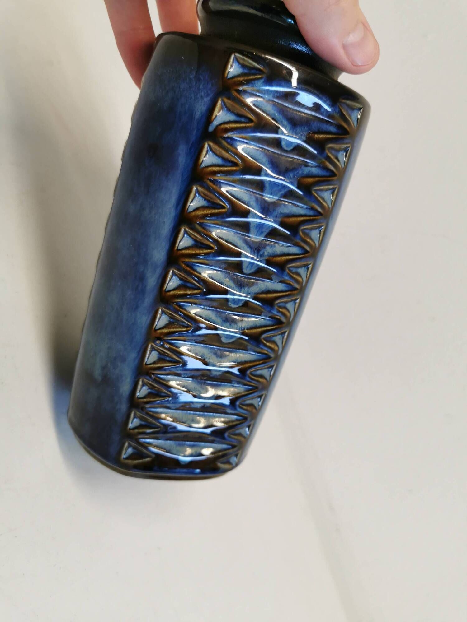 Grand vase du danois Søholm en glaçure bleuâtre.