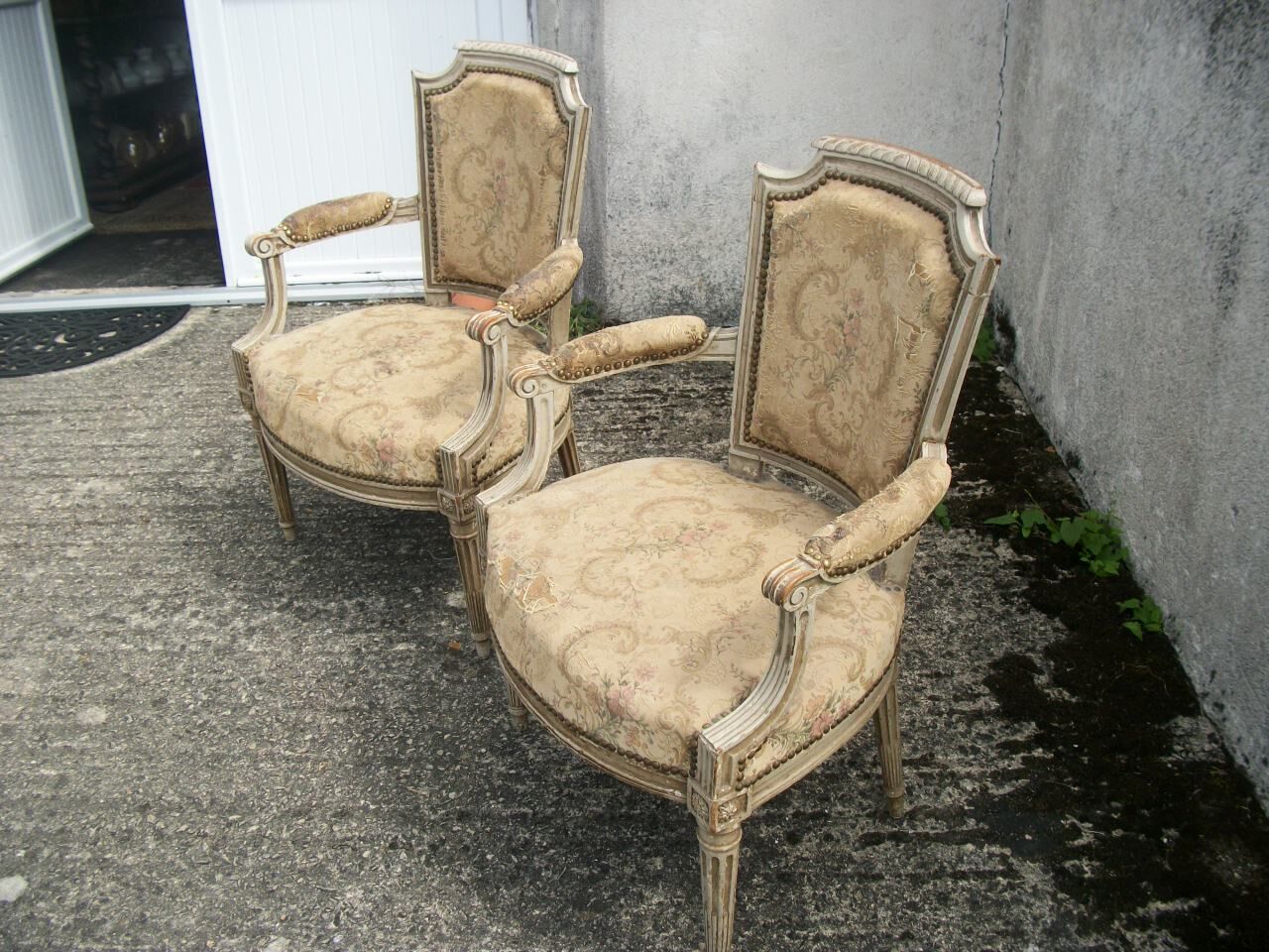 Pair of armchairs LXVI