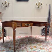 Bureau plat en acajou de style louis xvi xix eme siècle